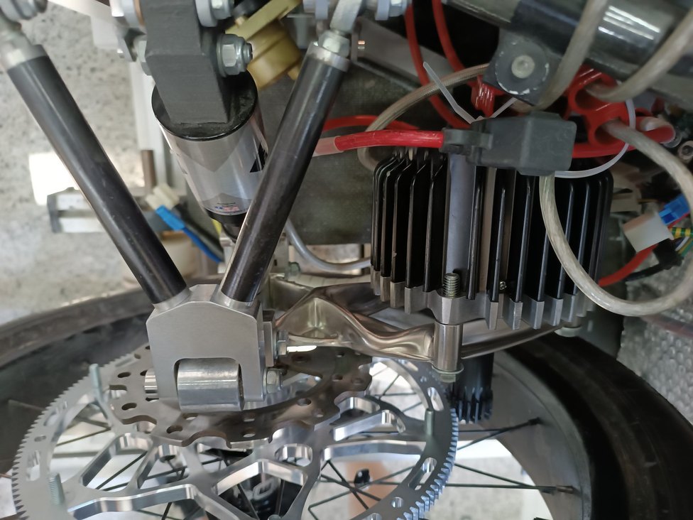 New motor mount and gear installed on the vehicle